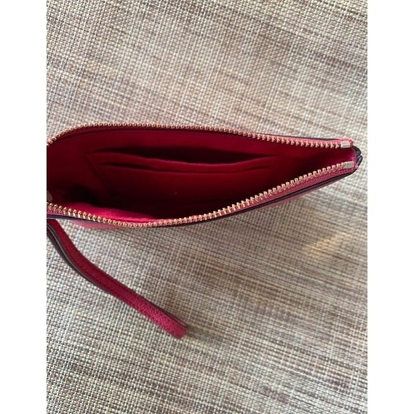 Coach Wristlet Pink - Picture 2 of 3